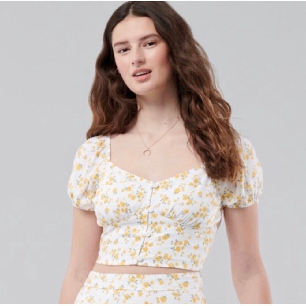 Hollister White & Yellow Floral Crop Button Up Top-Smocked Back-Sz M-Cottagecore